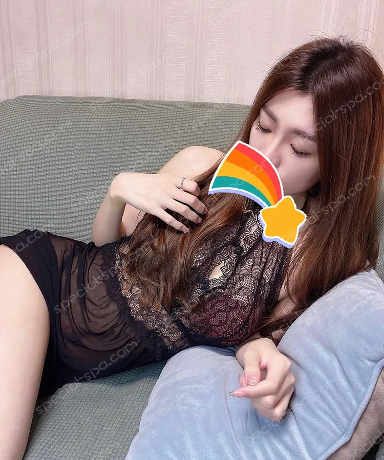 按摩師依依日常照片