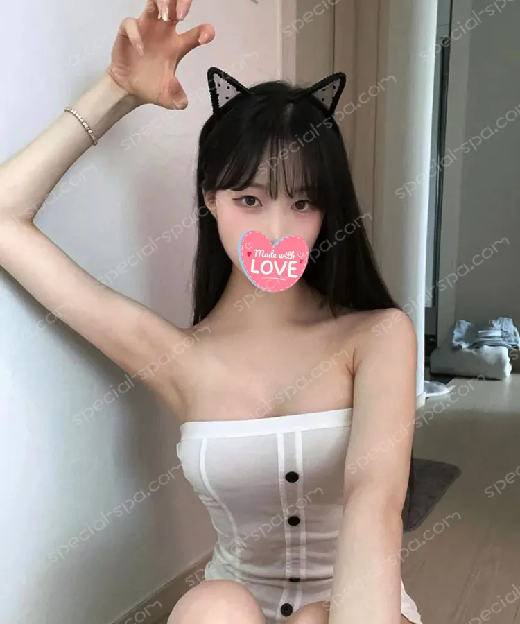 按摩師予彤日常照片