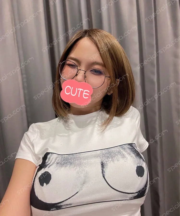 按摩師趙薇日常照片
