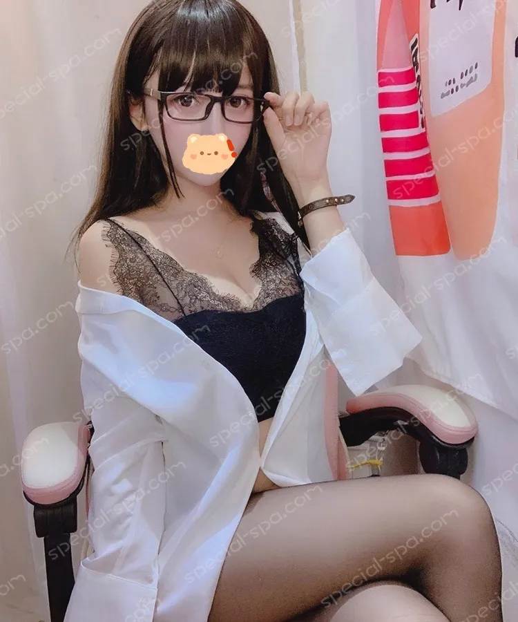 按摩師艾芯日常照片
