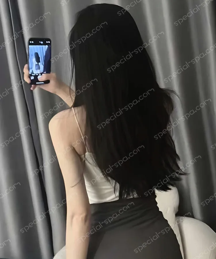 按摩師蘿伊日常照片