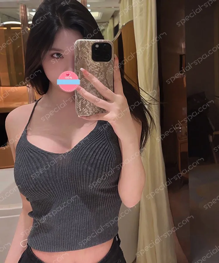 莫莉