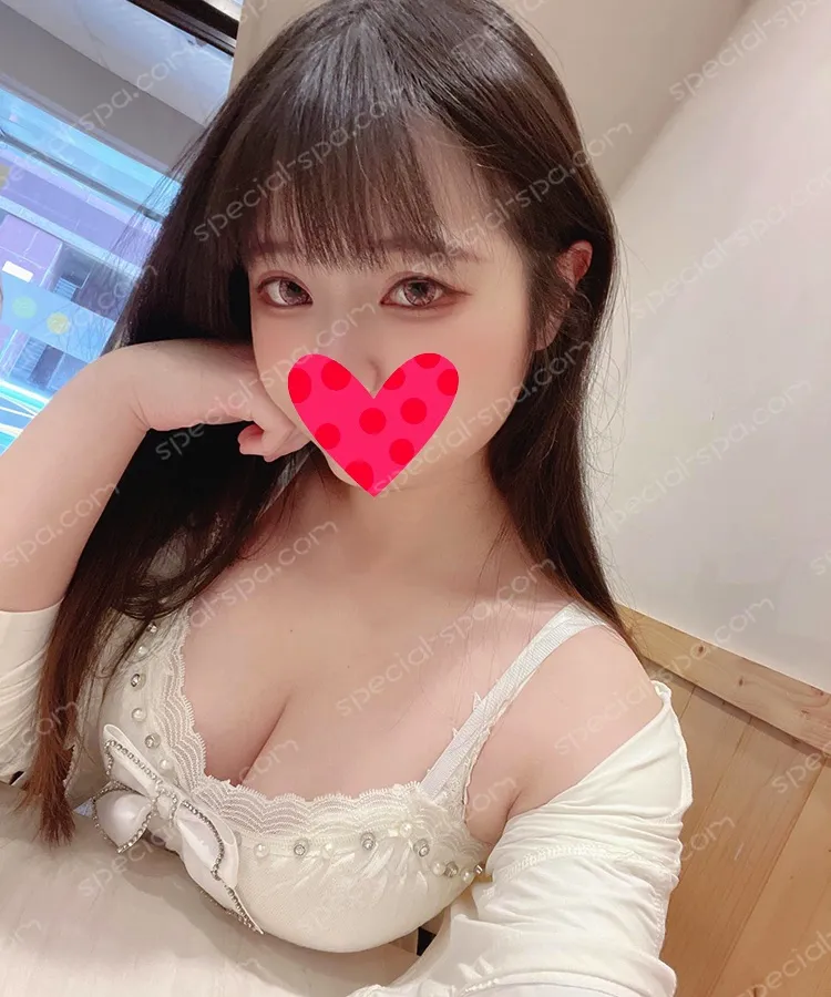 按摩師昆凌日常照片
