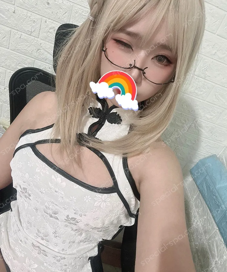 按摩師羽玥日常照片