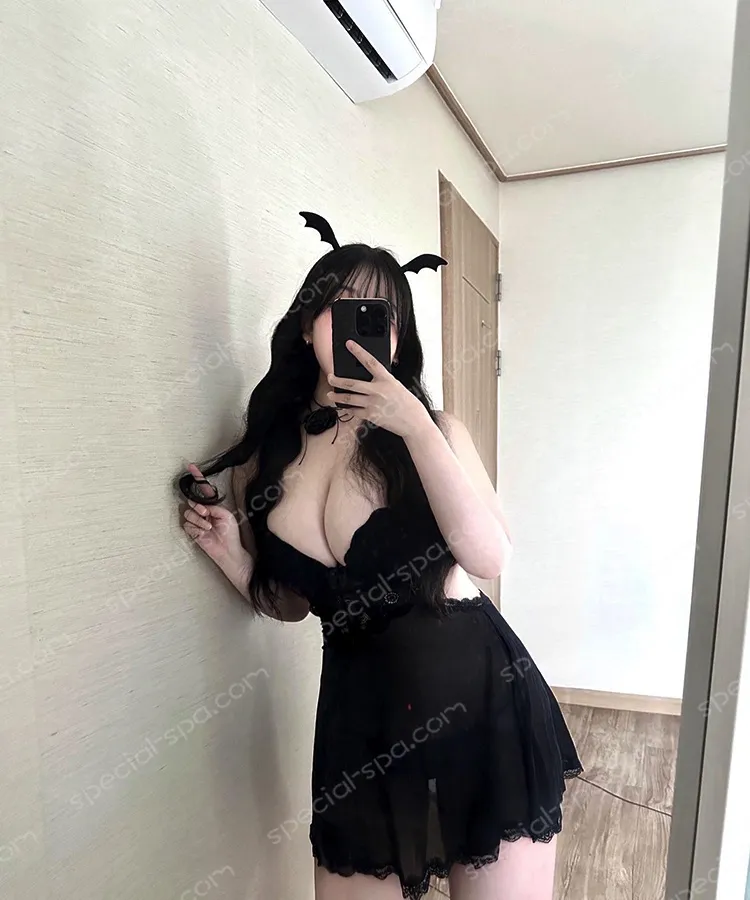 按摩師奶綠日常照片