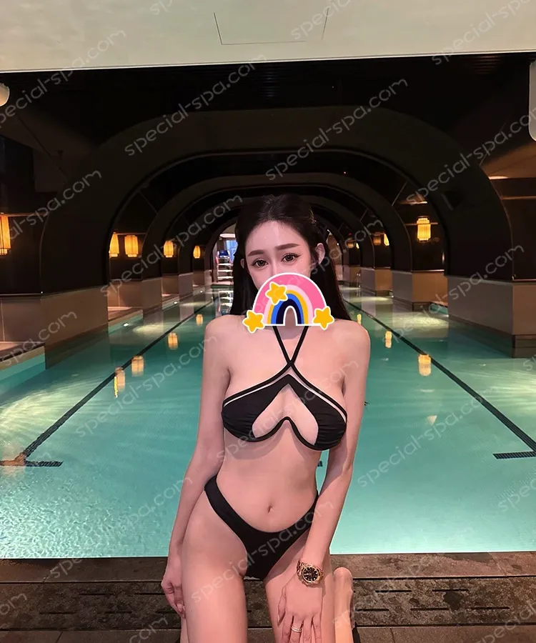 按摩師陳依日常照片
