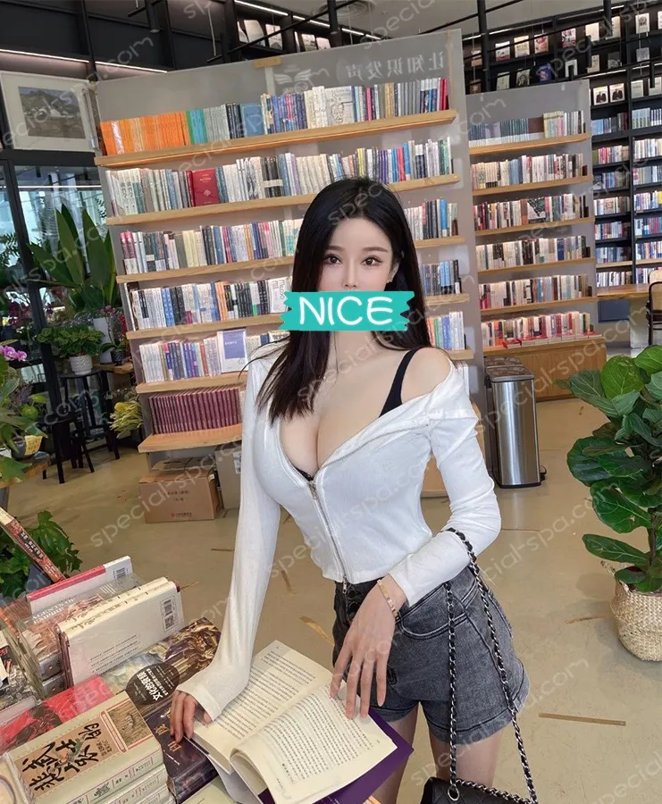 按摩師妍妍日常照片