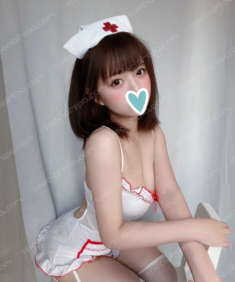 初伊