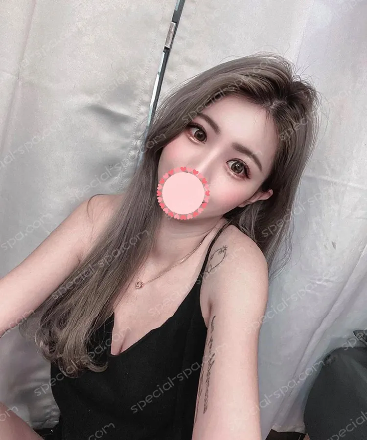 妍娜