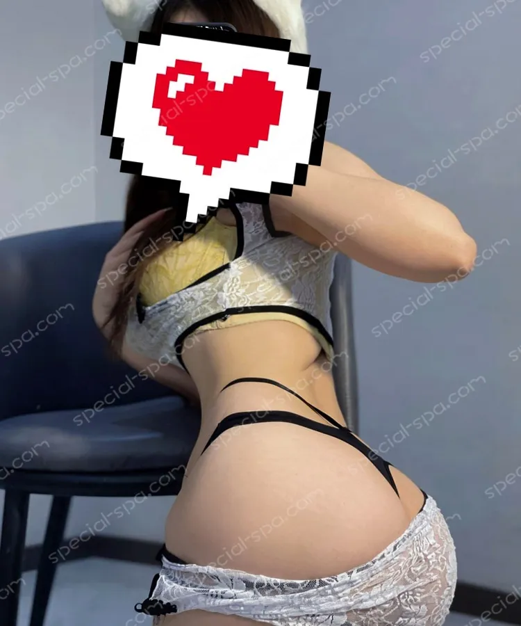 裘莉